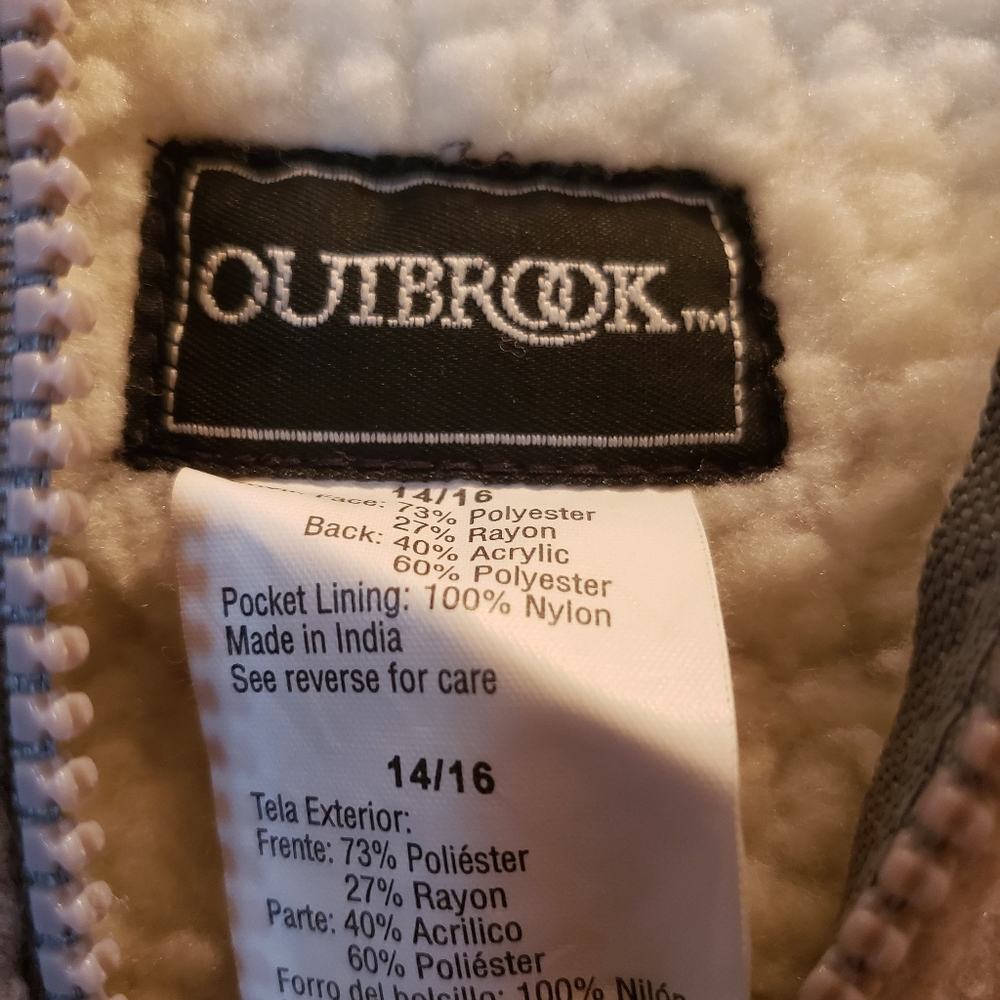 Coat - Picture 7 of 9